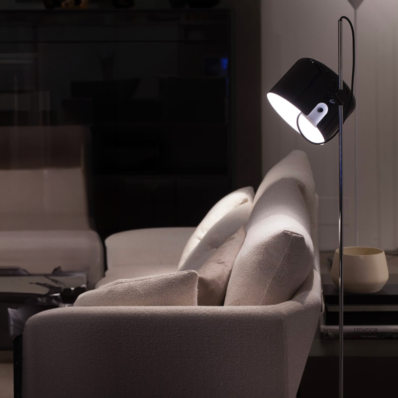 https://objectstorage.ap-seoul-1.oraclecloud.com/n/cnk6gaix2gpw/b/loqoqo-conv/o/oluce/coupe-floor-lamp-black/128668.jpg