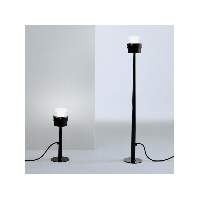 https://objectstorage.ap-seoul-1.oraclecloud.com/n/cnk6gaix2gpw/b/loqoqo-conv/o/oluce/fresnel-outdoor-floor-lamp-with-diffused-light-vintage/33841.jpg