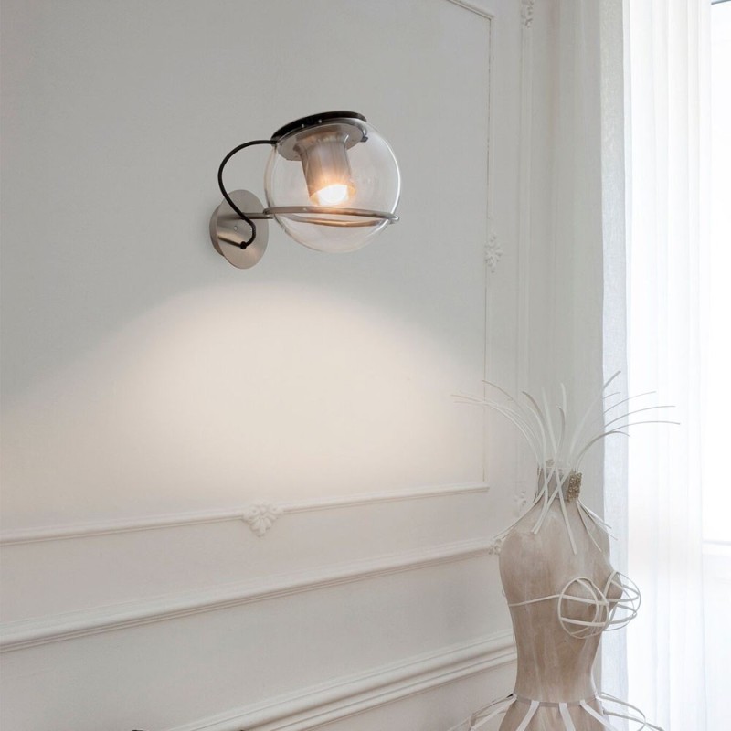 https://objectstorage.ap-seoul-1.oraclecloud.com/n/cnk6gaix2gpw/b/loqoqo-conv/o/oluce/the-globe-wall-lamp-with-diffused-light-vintage/34018.jpg
