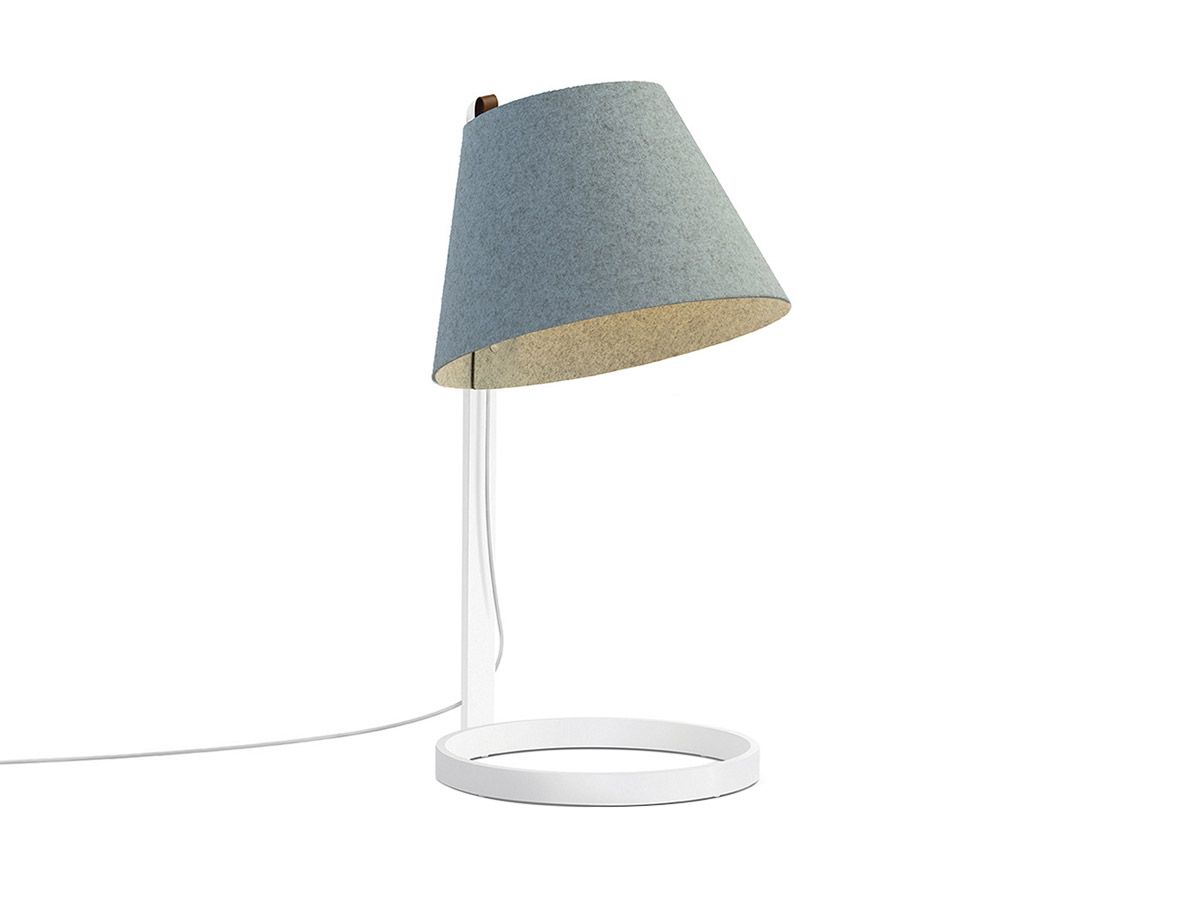 https://objectstorage.ap-seoul-1.oraclecloud.com/n/cnk6gaix2gpw/b/loqoqo-conv/o/pablo/lana-small-table-lamp/lana-table-light-small-arctic-blue-grey-base-white.jpg