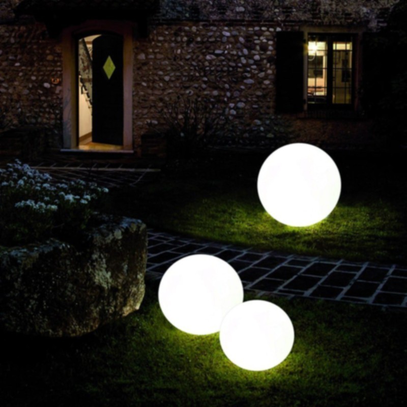 https://objectstorage.ap-seoul-1.oraclecloud.com/n/cnk6gaix2gpw/b/loqoqo-conv/o/pan/sphere-45-cm-floor-garden-lamp-light-ball/4636.jpg