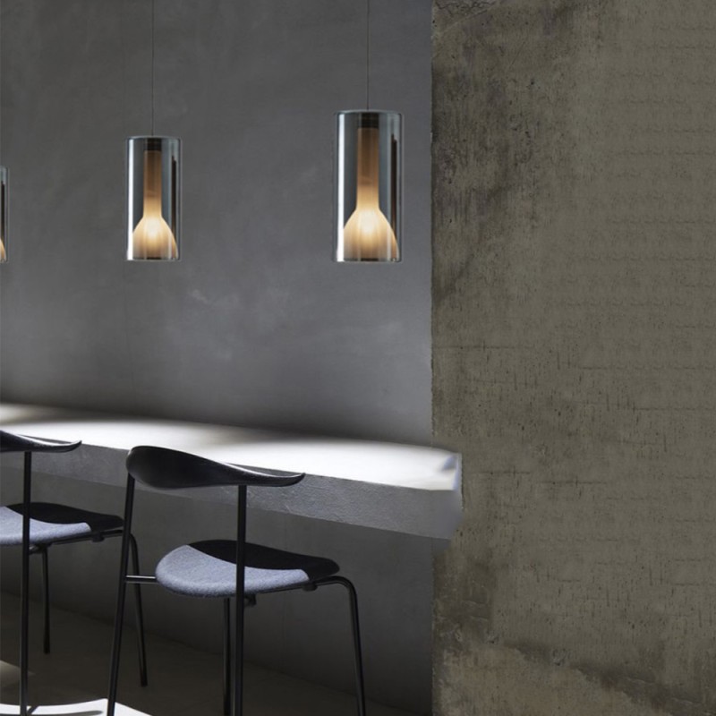 https://objectstorage.ap-seoul-1.oraclecloud.com/n/cnk6gaix2gpw/b/loqoqo-conv/o/penta/lit-cylindrical-glass-suspension-lamp/90046.jpg