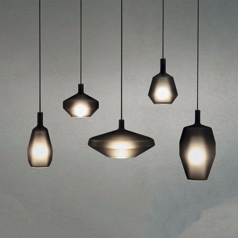 https://objectstorage.ap-seoul-1.oraclecloud.com/n/cnk6gaix2gpw/b/loqoqo-conv/o/penta/mom-blown-glass-suspension-lamp/90865.jpg
