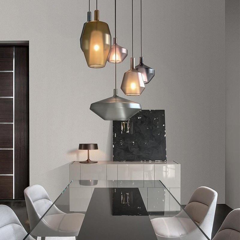 https://objectstorage.ap-seoul-1.oraclecloud.com/n/cnk6gaix2gpw/b/loqoqo-conv/o/penta/mom-blown-glass-suspension-lamp/90868.jpg