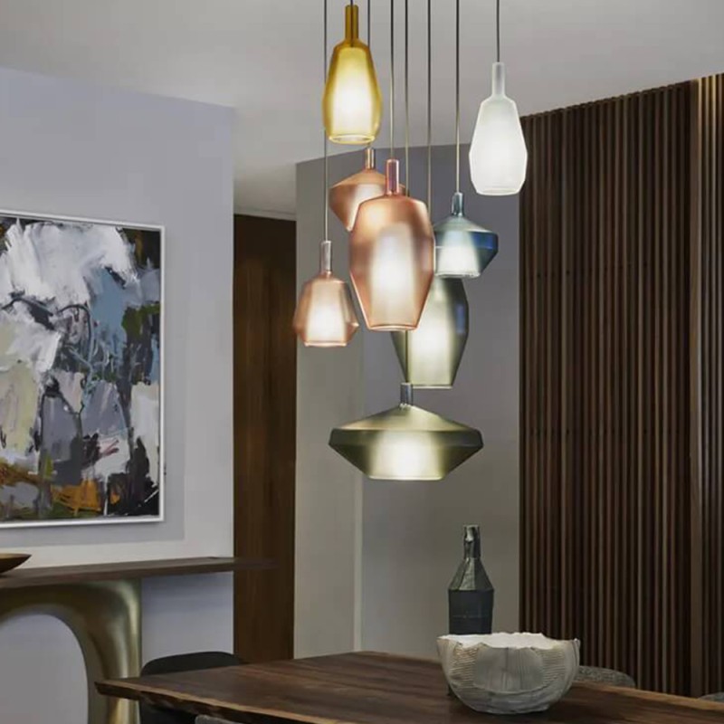 https://objectstorage.ap-seoul-1.oraclecloud.com/n/cnk6gaix2gpw/b/loqoqo-conv/o/penta/mom-blown-glass-suspension-lamp/90872.jpg