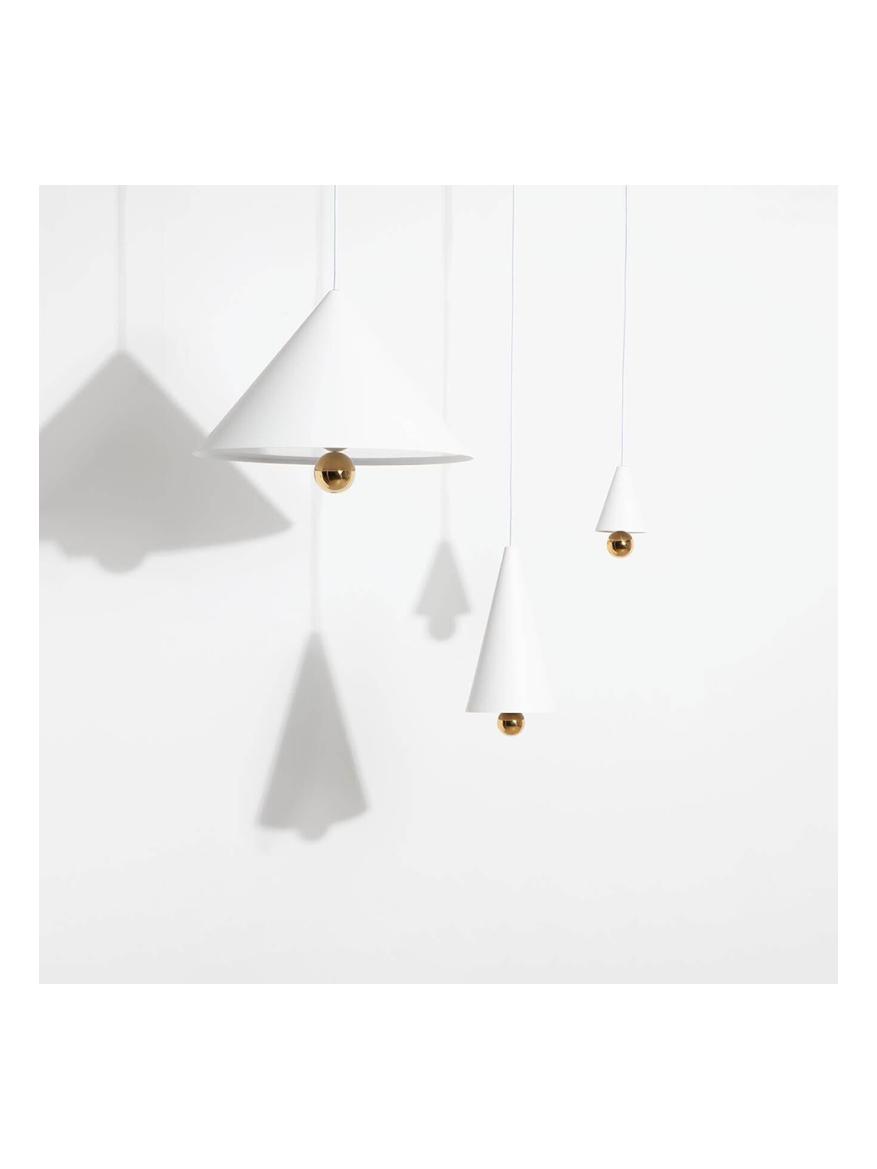 https://objectstorage.ap-seoul-1.oraclecloud.com/n/cnk6gaix2gpw/b/loqoqo-conv/o/petite-friture/cherry-suspension-lamp/147616.jpg