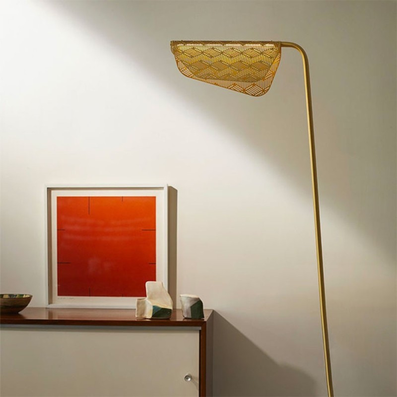 https://objectstorage.ap-seoul-1.oraclecloud.com/n/cnk6gaix2gpw/b/loqoqo-conv/o/petite-friture/mediterranea-floor-lamp-in-perforated-brass/55058.jpg