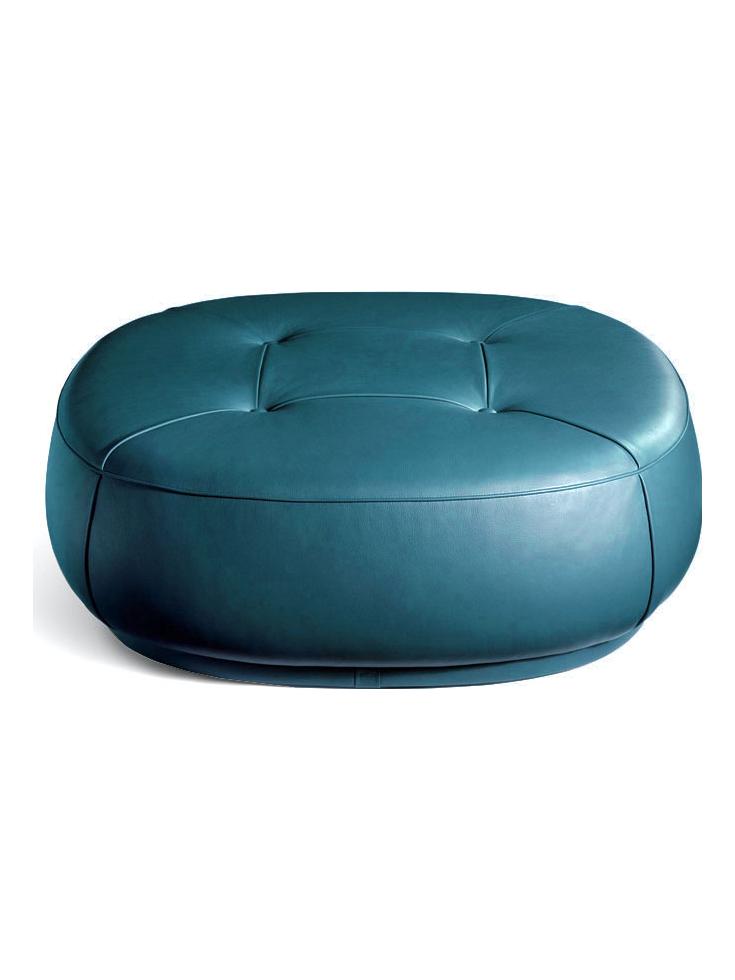 https://objectstorage.ap-seoul-1.oraclecloud.com/n/cnk6gaix2gpw/b/loqoqo-conv/o/poltrona-frau/lepli-pouf-l-106-cm-sc-pacifico/poltrona-frau-lepli-pouf-sc217-pacifico.jpg