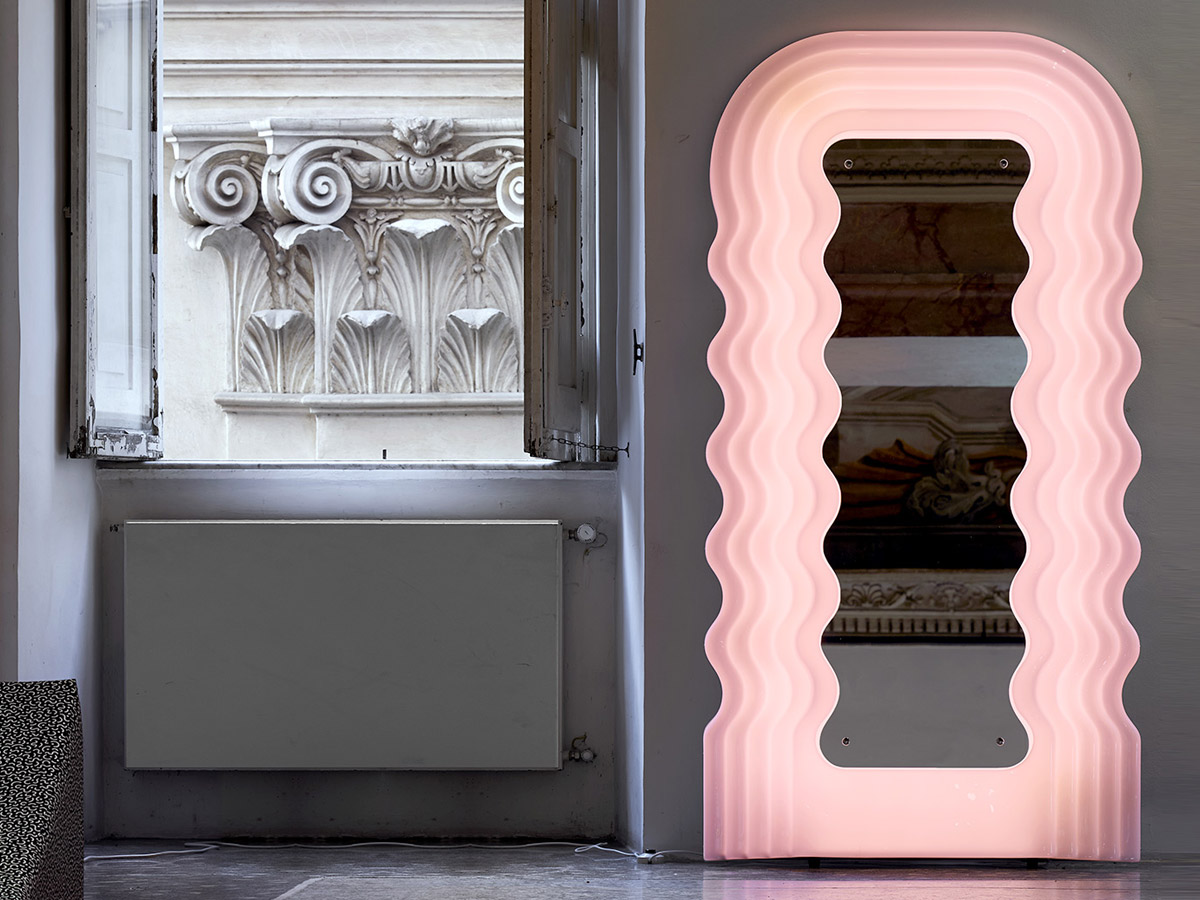 Ultrafragola Mirror / Lamp - LED