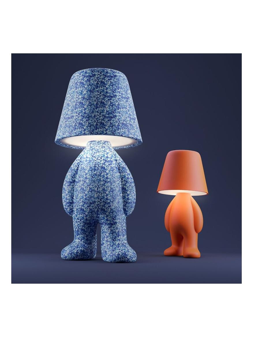 https://objectstorage.ap-seoul-1.oraclecloud.com/n/cnk6gaix2gpw/b/loqoqo-conv/o/qeeboo/bigger-brother-table-lamp/166106.jpg