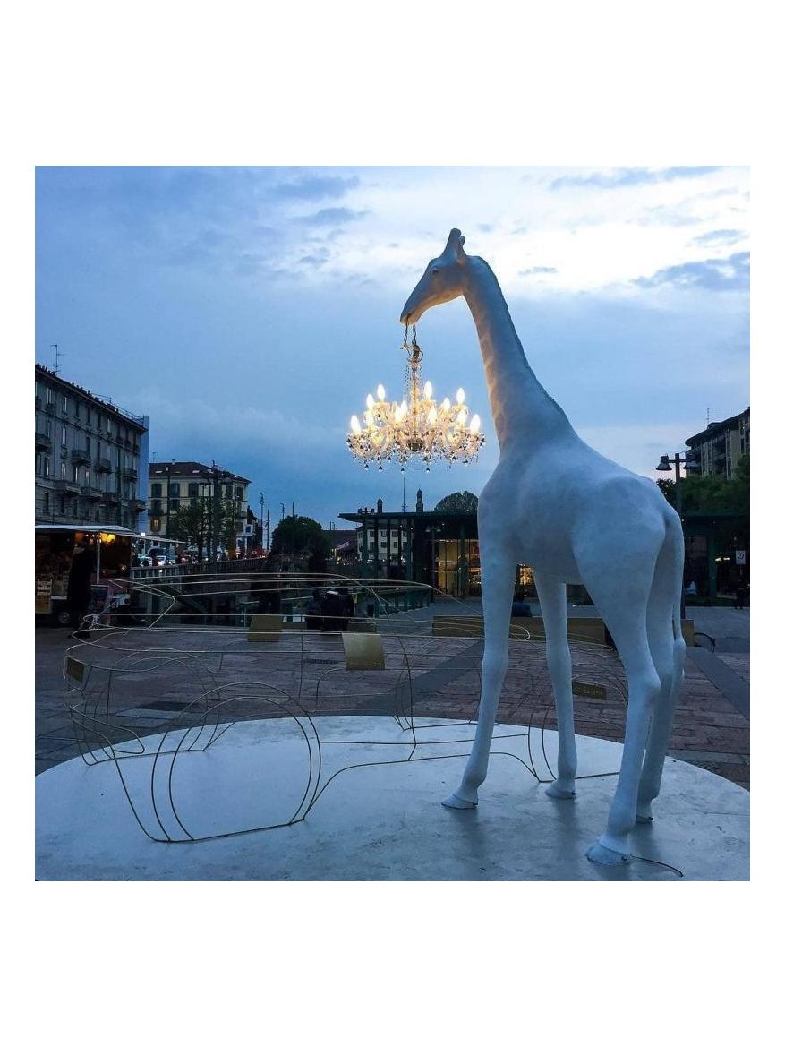https://objectstorage.ap-seoul-1.oraclecloud.com/n/cnk6gaix2gpw/b/loqoqo-conv/o/qeeboo/giraffe-in-love-outdoor-4-mt-with-led-chandelier/39027.jpg