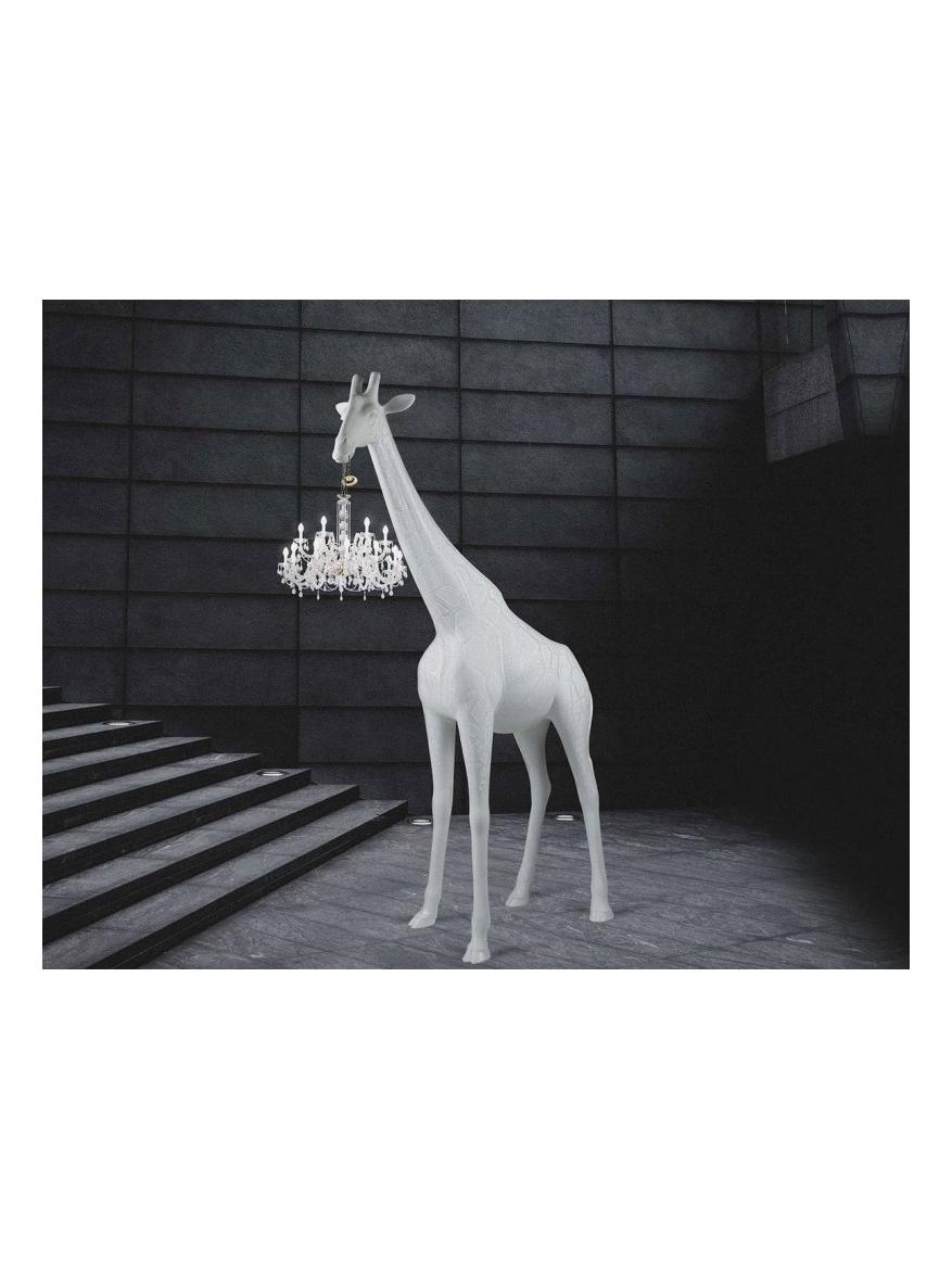https://objectstorage.ap-seoul-1.oraclecloud.com/n/cnk6gaix2gpw/b/loqoqo-conv/o/qeeboo/giraffe-in-love-outdoor-4-mt-with-led-chandelier/39028.jpg