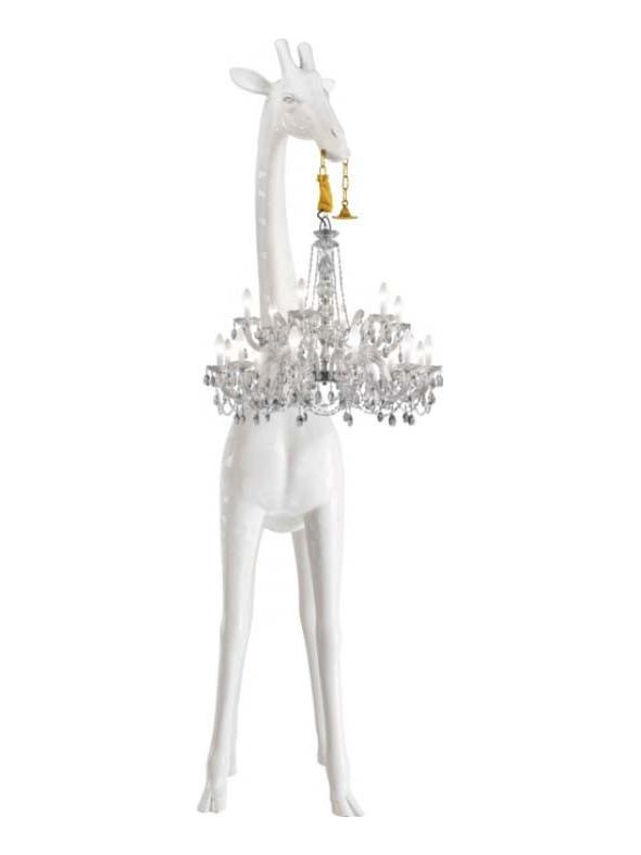 https://objectstorage.ap-seoul-1.oraclecloud.com/n/cnk6gaix2gpw/b/loqoqo-conv/o/qeeboo/giraffe-in-love-outdoor-4-mt-with-led-chandelier/53334.jpg