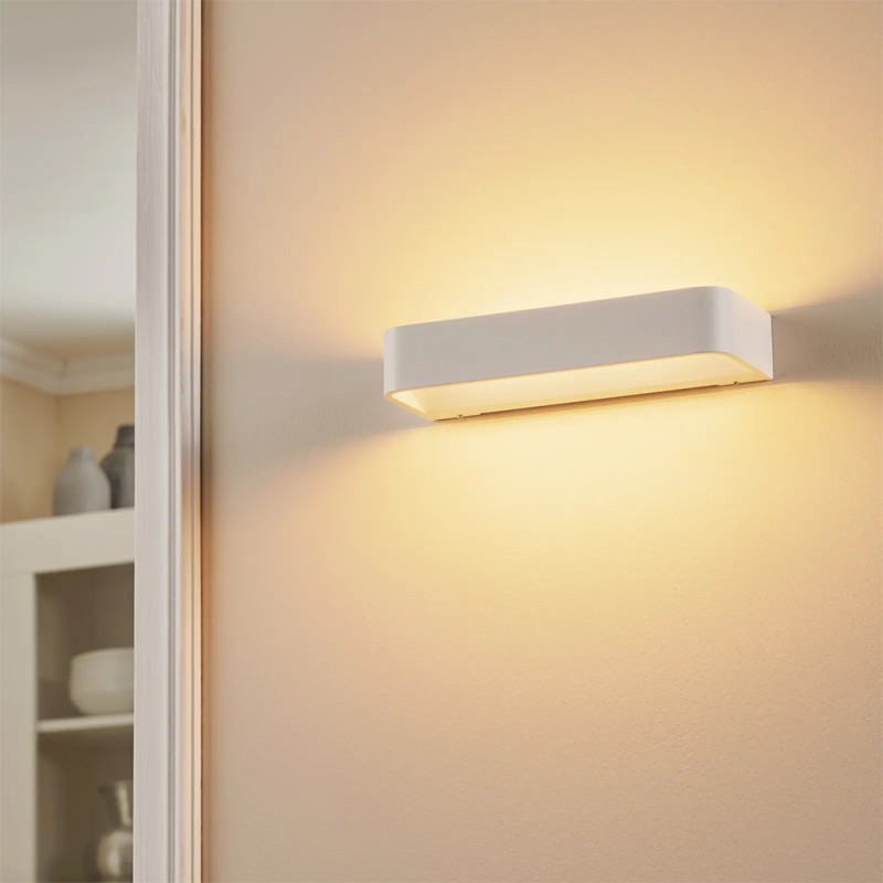 https://objectstorage.ap-seoul-1.oraclecloud.com/n/cnk6gaix2gpw/b/loqoqo-conv/o/rotaliana/frame-led-biemission-wall-lamp/97977.jpg
