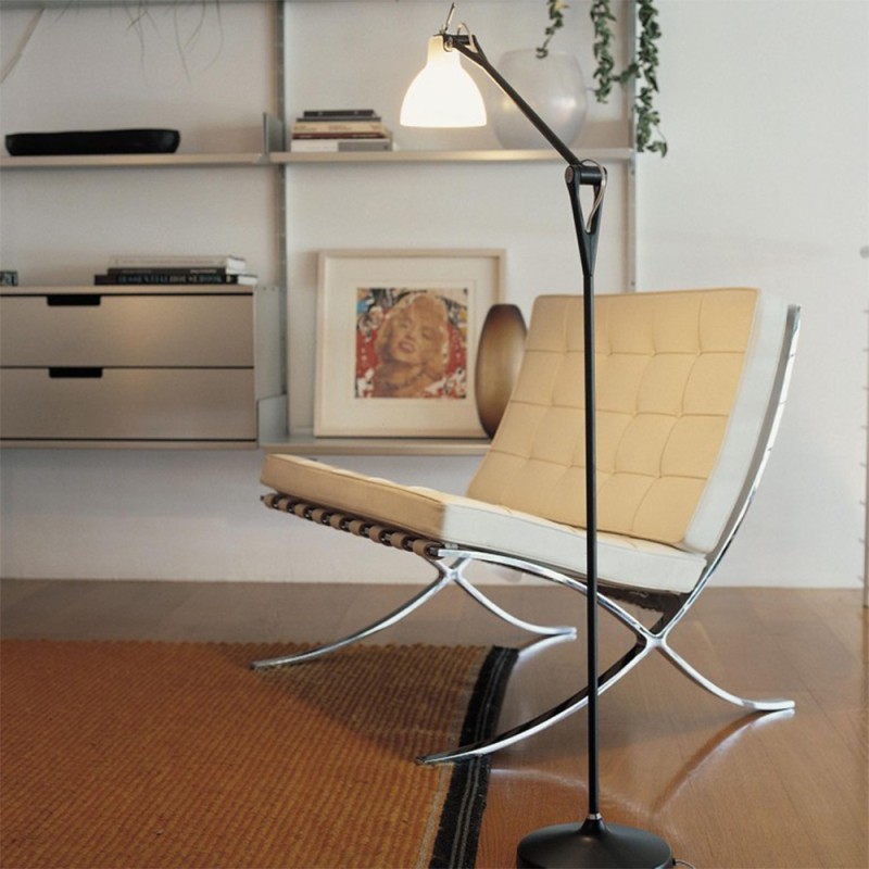 https://objectstorage.ap-seoul-1.oraclecloud.com/n/cnk6gaix2gpw/b/loqoqo-conv/o/rotaliana/luxy-f-1-floor-lamp/97465.jpg