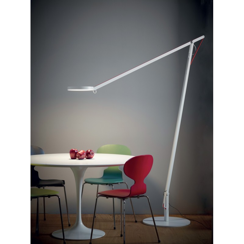 https://objectstorage.ap-seoul-1.oraclecloud.com/n/cnk6gaix2gpw/b/loqoqo-conv/o/rotaliana/string-xl-modern-led-floor-lamp/31800.jpg