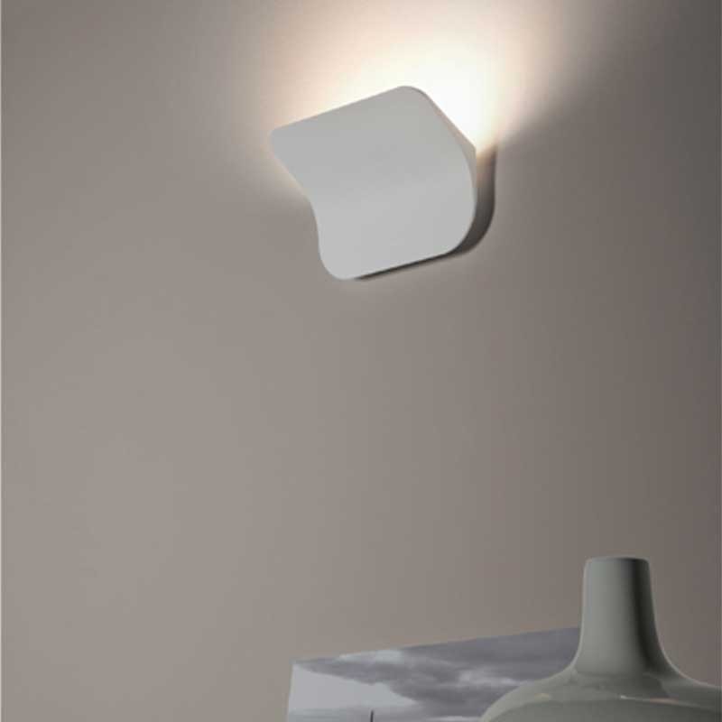 https://objectstorage.ap-seoul-1.oraclecloud.com/n/cnk6gaix2gpw/b/loqoqo-conv/o/rotaliana/tide-w-0-led-wall-lamp-applique-indirect-light/2146.jpg