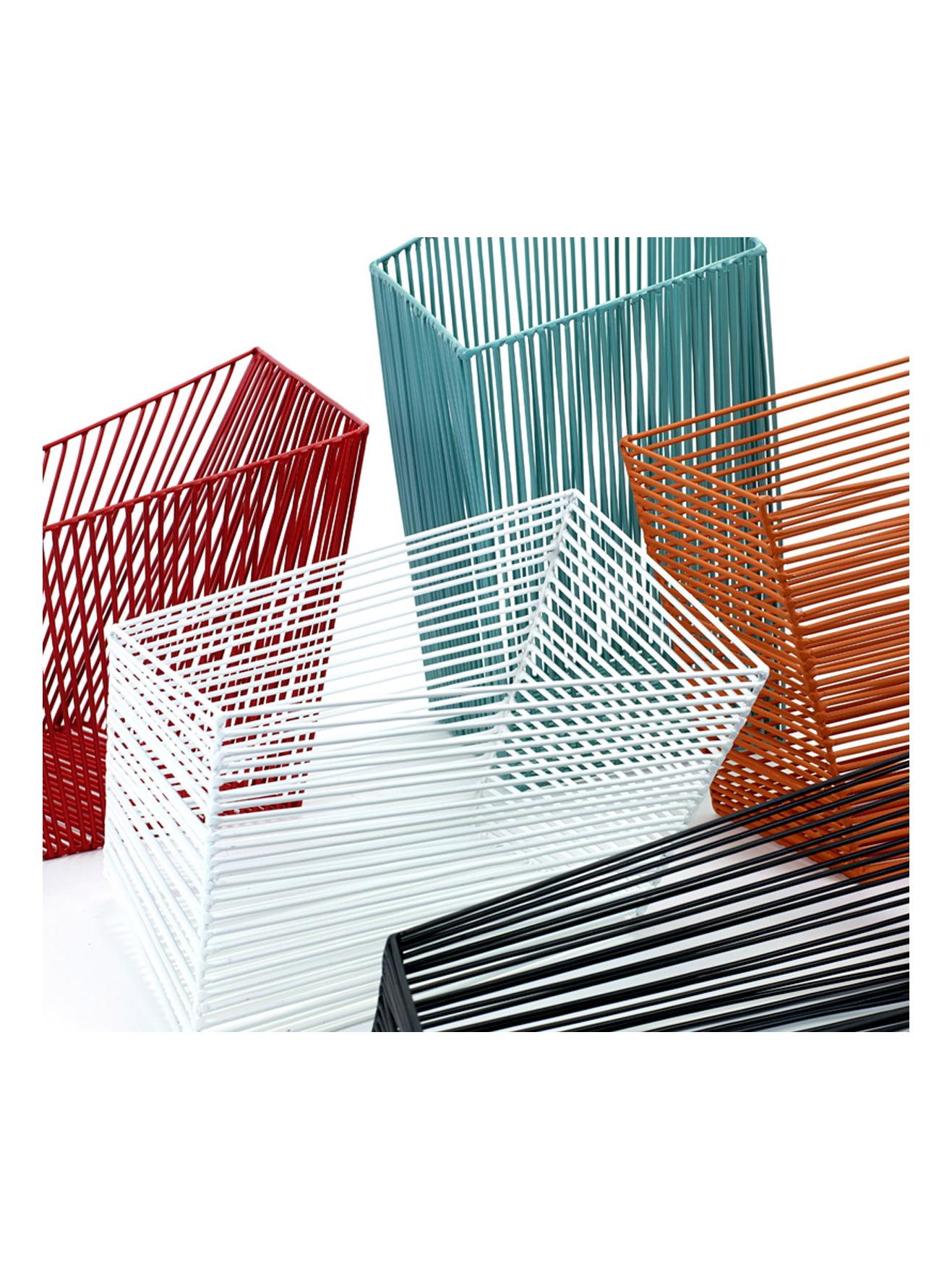 Onstabiel Black Vase