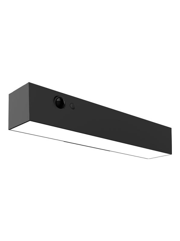 Bot Lighting Avenue solar outdoor led wall lamp