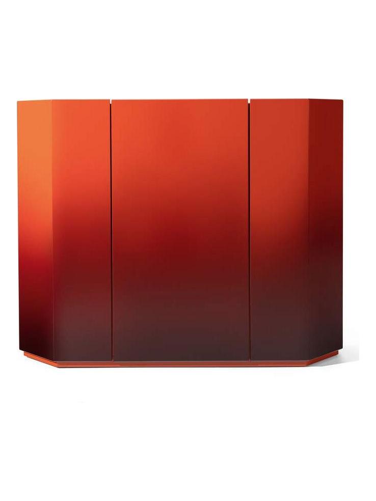 https://objectstorage.ap-seoul-1.oraclecloud.com/n/cnk6gaix2gpw/b/loqoqo-conv/o/simon-by-cassina/bramante-3-1-storage-cabinet-blended-red-laquered/bramante-3-1-rosso-sfumato-cassina-2.jpg