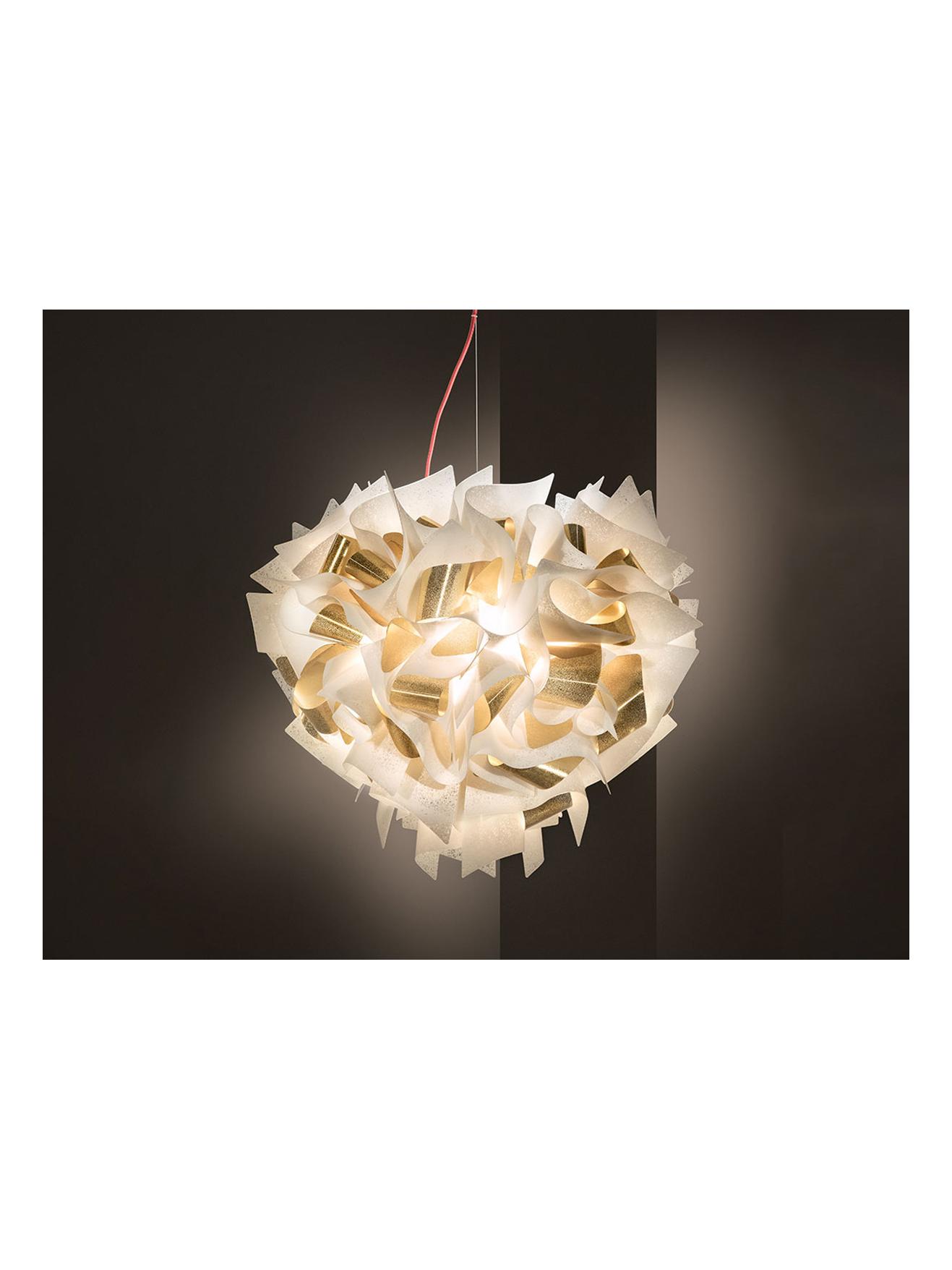 https://objectstorage.ap-seoul-1.oraclecloud.com/n/cnk6gaix2gpw/b/loqoqo-conv/o/slamp/veli-aurea-suspension-lamp-small/veli-aurea-small-slamp-2.jpg