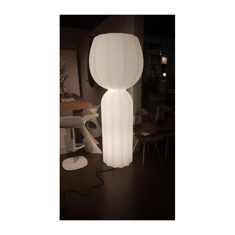https://objectstorage.ap-seoul-1.oraclecloud.com/n/cnk6gaix2gpw/b/loqoqo-conv/o/slide-design/slide-cucun-luminous-lamp-190-cm-for-outdoor/39148.jpg