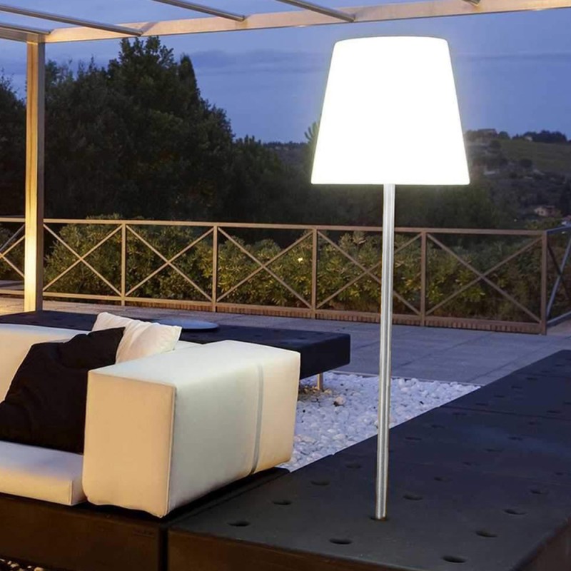 https://objectstorage.ap-seoul-1.oraclecloud.com/n/cnk6gaix2gpw/b/loqoqo-conv/o/slide-design/slide-fiaccola-ali-baba-rgb-floor-lamp-with-spike-for-outdoor/65120.jpg