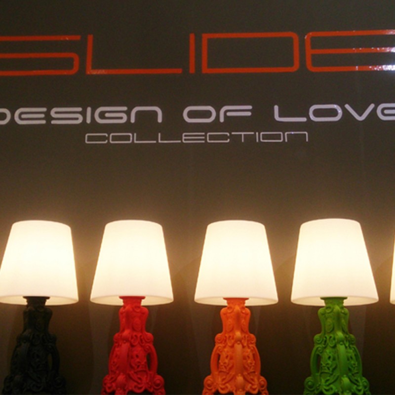 https://objectstorage.ap-seoul-1.oraclecloud.com/n/cnk6gaix2gpw/b/loqoqo-conv/o/slide-design/slide-lady-of-love-table-lamp/86074.jpg
