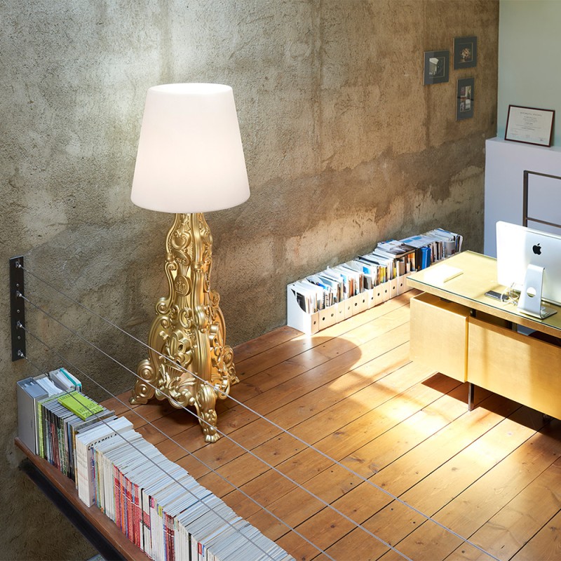 https://objectstorage.ap-seoul-1.oraclecloud.com/n/cnk6gaix2gpw/b/loqoqo-conv/o/slide-design/slide-madame-of-love-in-floor-lamp/86132.jpg