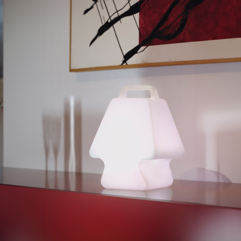 https://objectstorage.ap-seoul-1.oraclecloud.com/n/cnk6gaix2gpw/b/loqoqo-conv/o/slide-design/slide-pret-a-porter-table-lamp/172460.jpg
