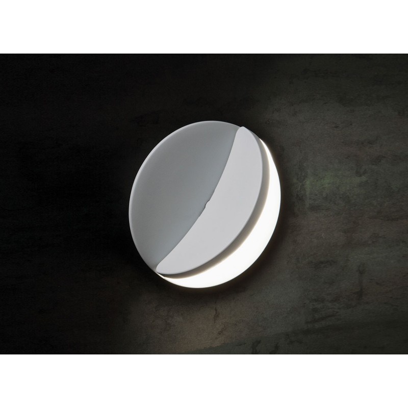 https://objectstorage.ap-seoul-1.oraclecloud.com/n/cnk6gaix2gpw/b/loqoqo-conv/o/sovil/linea-escort-wall-lamp-applique-adjustable-outdoor-led/32185.jpg