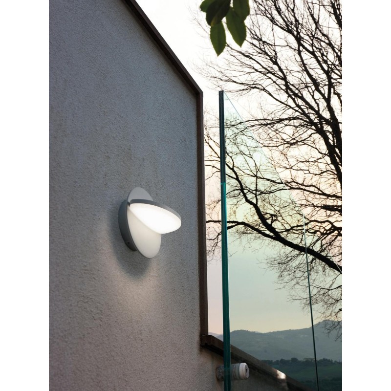 https://objectstorage.ap-seoul-1.oraclecloud.com/n/cnk6gaix2gpw/b/loqoqo-conv/o/sovil/linea-escort-wall-lamp-applique-adjustable-outdoor-led/32186.jpg