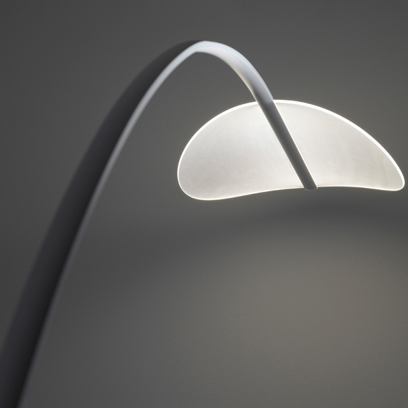 https://objectstorage.ap-seoul-1.oraclecloud.com/n/cnk6gaix2gpw/b/loqoqo-conv/o/stilnovo/diphy-curved-led-floor-lamp/77854.jpg