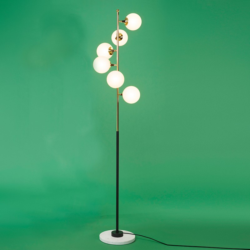 https://objectstorage.ap-seoul-1.oraclecloud.com/n/cnk6gaix2gpw/b/loqoqo-conv/o/stilnovo/galassia-floor-lamp-in-glass-and-base-in-carrara-marble/79576.jpg