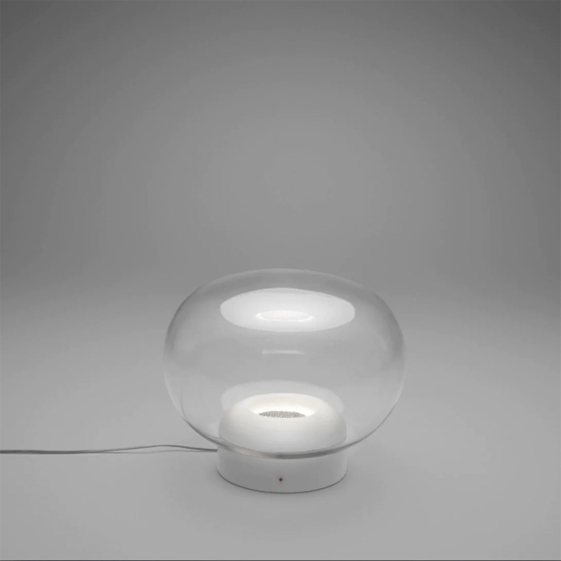 https://objectstorage.ap-seoul-1.oraclecloud.com/n/cnk6gaix2gpw/b/loqoqo-conv/o/stilnovo/la-mariee-led-table-lamp/135641.jpg
