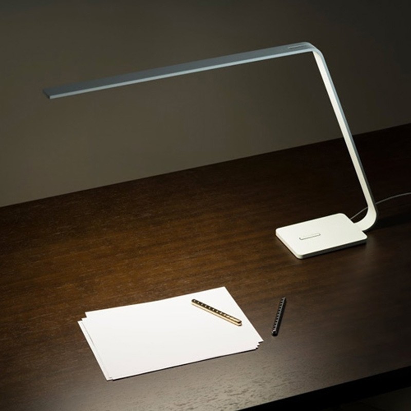 https://objectstorage.ap-seoul-1.oraclecloud.com/n/cnk6gaix2gpw/b/loqoqo-conv/o/stilnovo/lama-led-table-lamp/4076.jpg