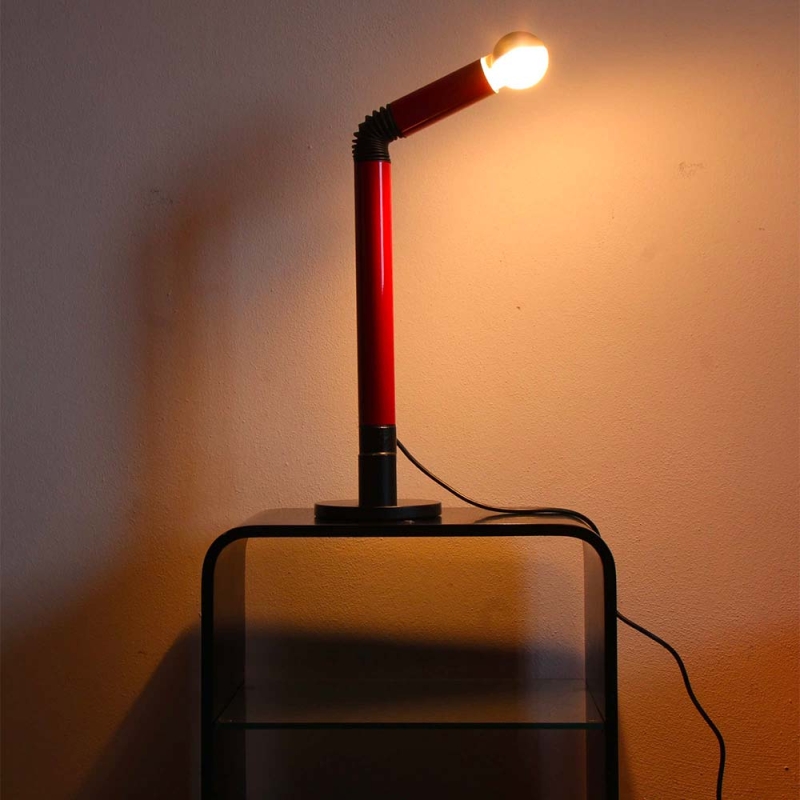 https://objectstorage.ap-seoul-1.oraclecloud.com/n/cnk6gaix2gpw/b/loqoqo-conv/o/stilnovo/periscopio-led-table-lamp/131952.jpg