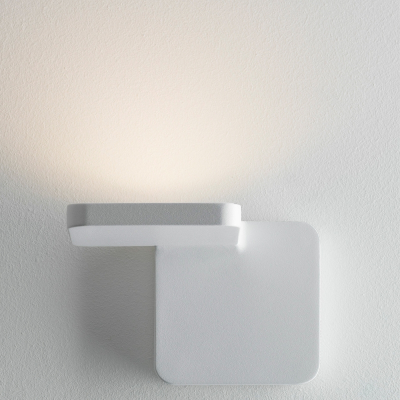 https://objectstorage.ap-seoul-1.oraclecloud.com/n/cnk6gaix2gpw/b/loqoqo-conv/o/stilnovo/quad-wall-lamp/170130.jpg