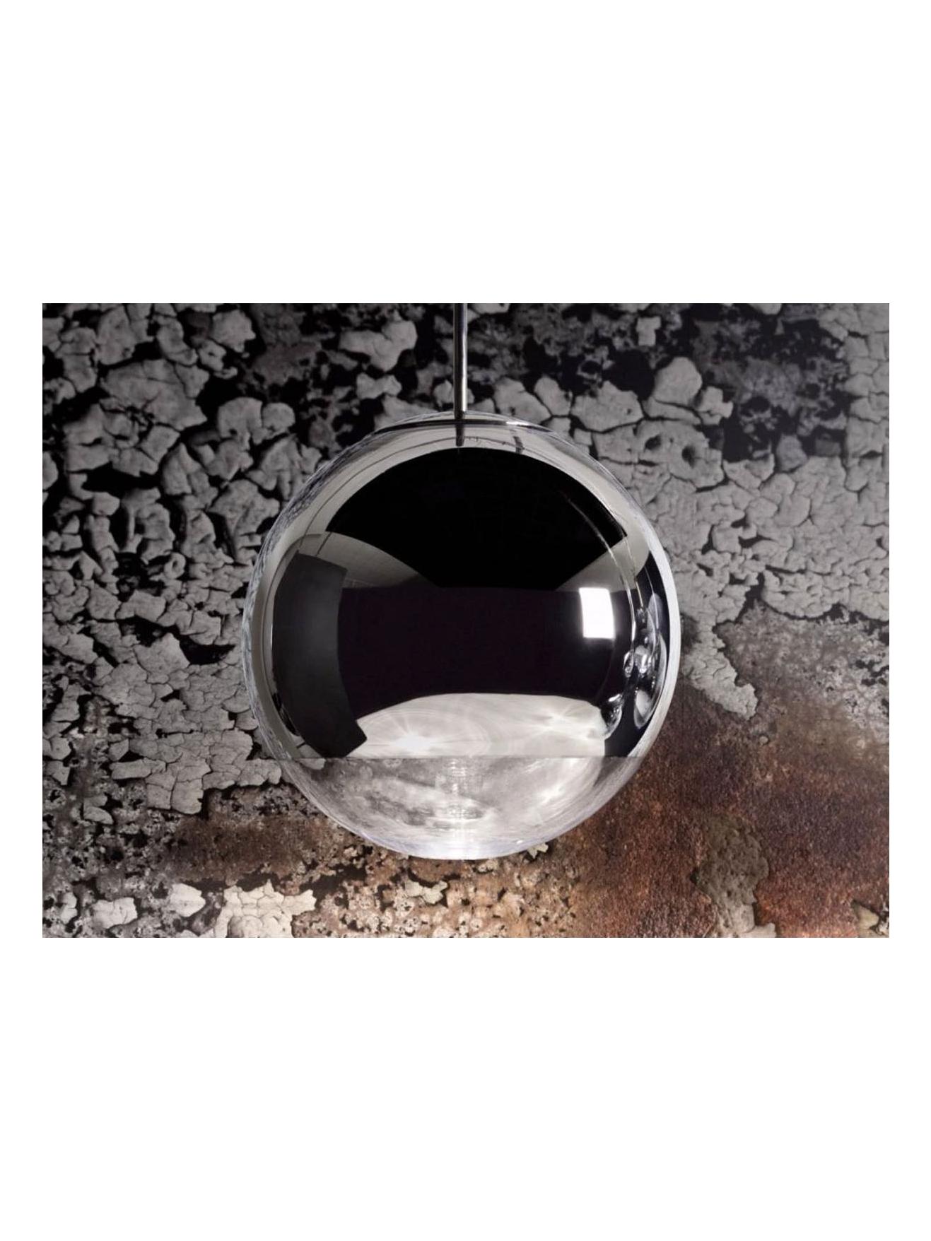 https://objectstorage.ap-seoul-1.oraclecloud.com/n/cnk6gaix2gpw/b/loqoqo-conv/o/tom-dixon/mirror-ball-led-50-suspension-lamp/MIRRORBALLCHROME_1.jpg