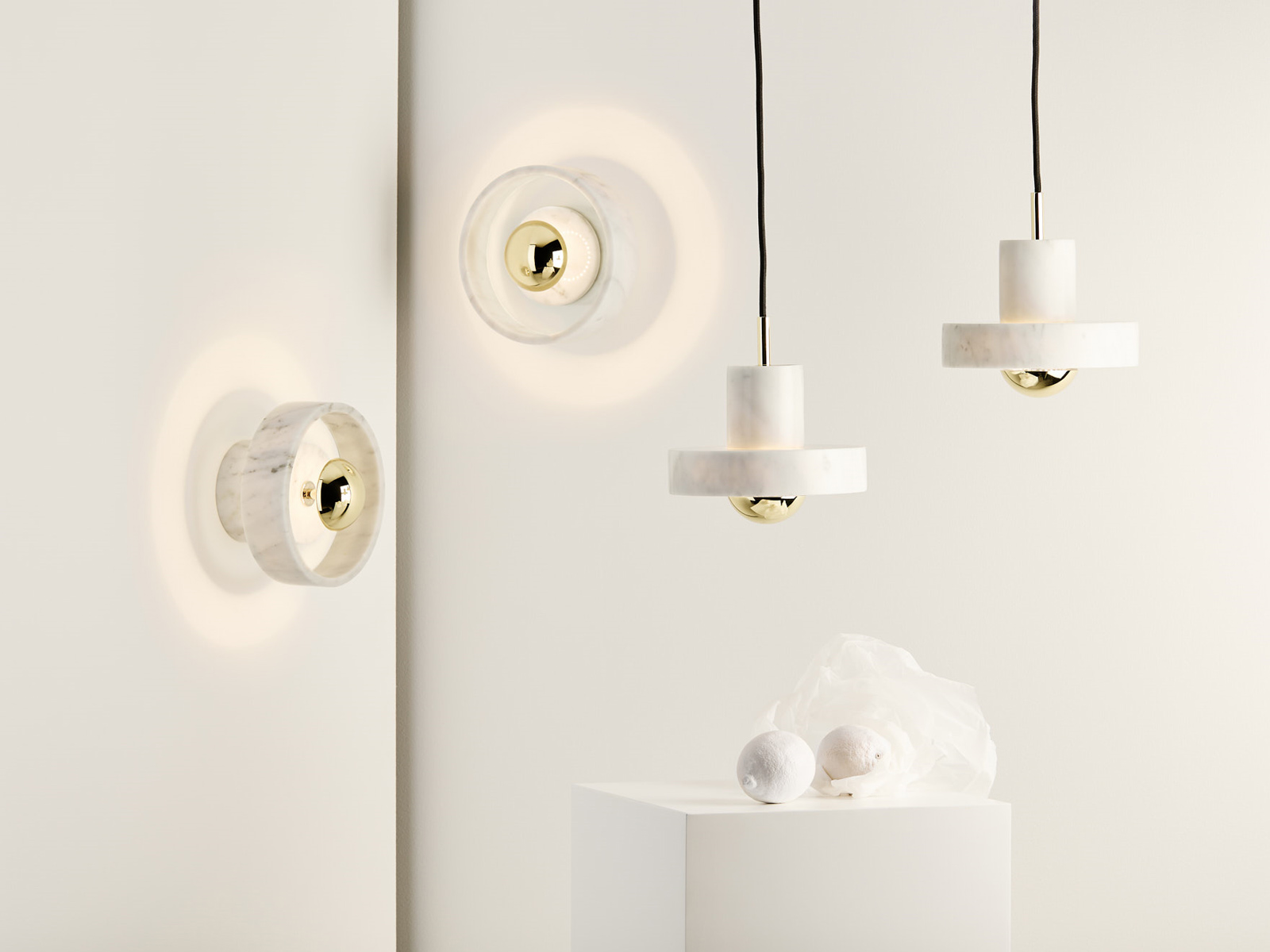 https://objectstorage.ap-seoul-1.oraclecloud.com/n/cnk6gaix2gpw/b/loqoqo-conv/o/tom-dixon/stone-suspension-lamp/Stonesusp5.jpg