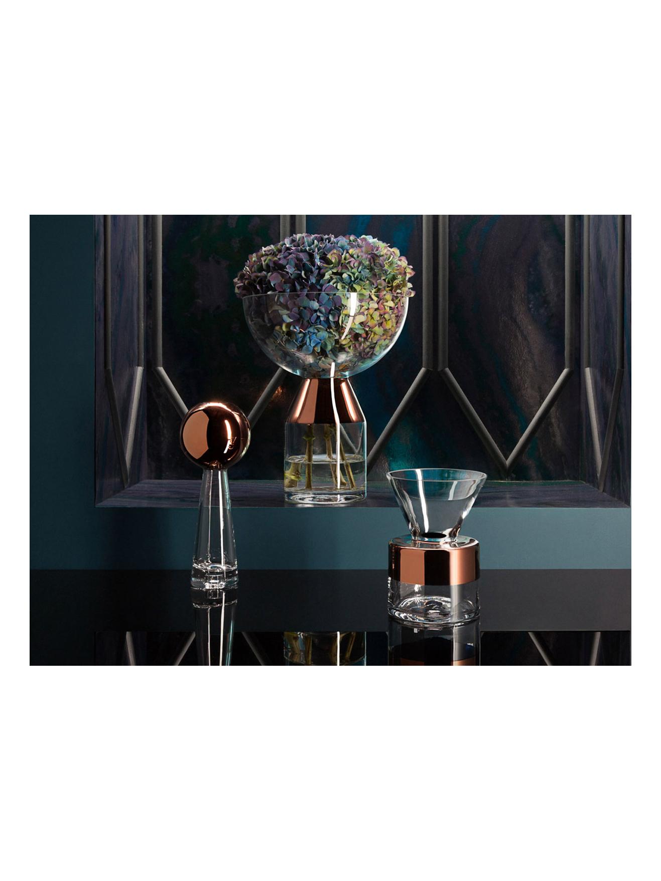 https://objectstorage.ap-seoul-1.oraclecloud.com/n/cnk6gaix2gpw/b/loqoqo-conv/o/tom-dixon/tank-vase-medium-copper/tom-dixon-tank-vase-medium.jpg