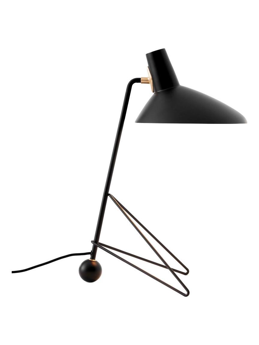 Tripod table lamp