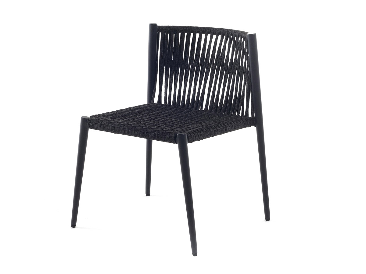 https://objectstorage.ap-seoul-1.oraclecloud.com/n/cnk6gaix2gpw/b/loqoqo-conv/o/unopiu/luce-chair/luce-chair-black-1-unopiu.jpg