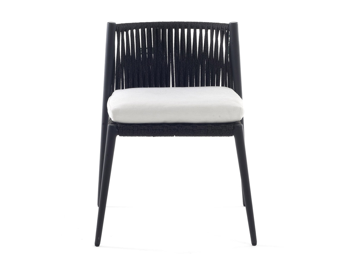https://objectstorage.ap-seoul-1.oraclecloud.com/n/cnk6gaix2gpw/b/loqoqo-conv/o/unopiu/luce-chair/luce-chair-black-3-unopiu.jpg