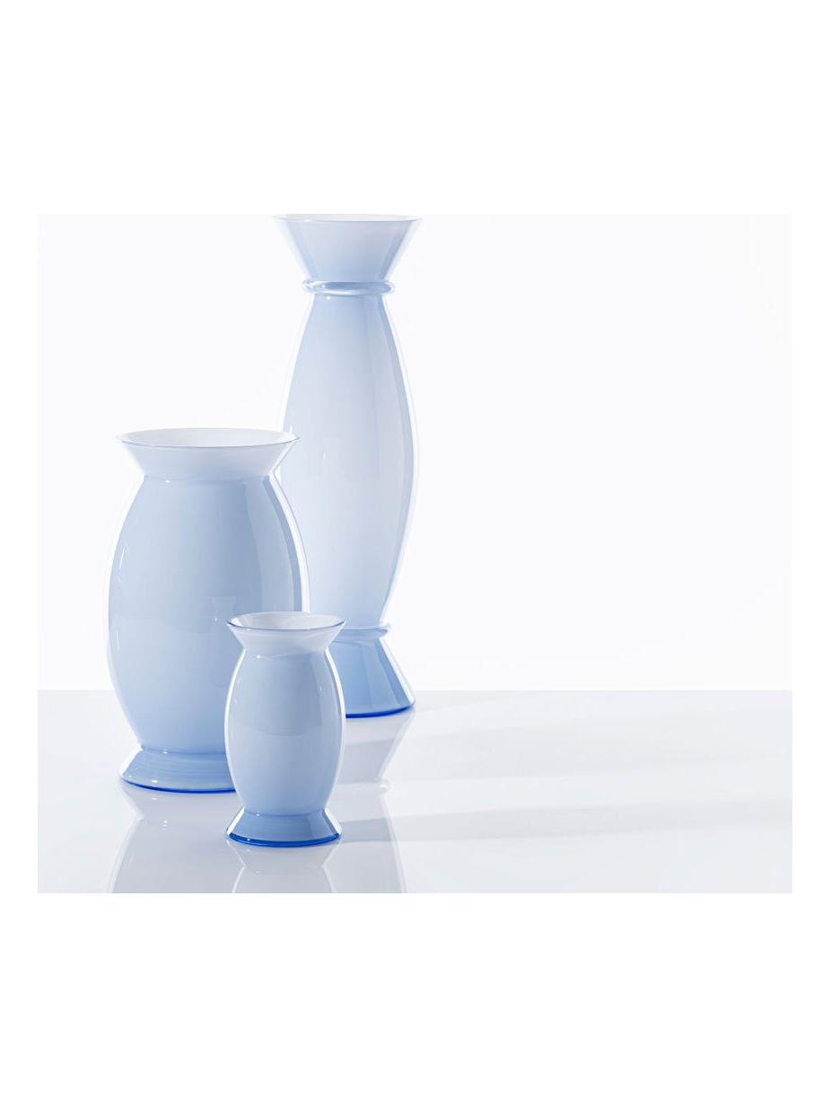 https://objectstorage.ap-seoul-1.oraclecloud.com/n/cnk6gaix2gpw/b/loqoqo-conv/o/venini/acco-706-70-vase/vasi-venini-iceberg.jpg