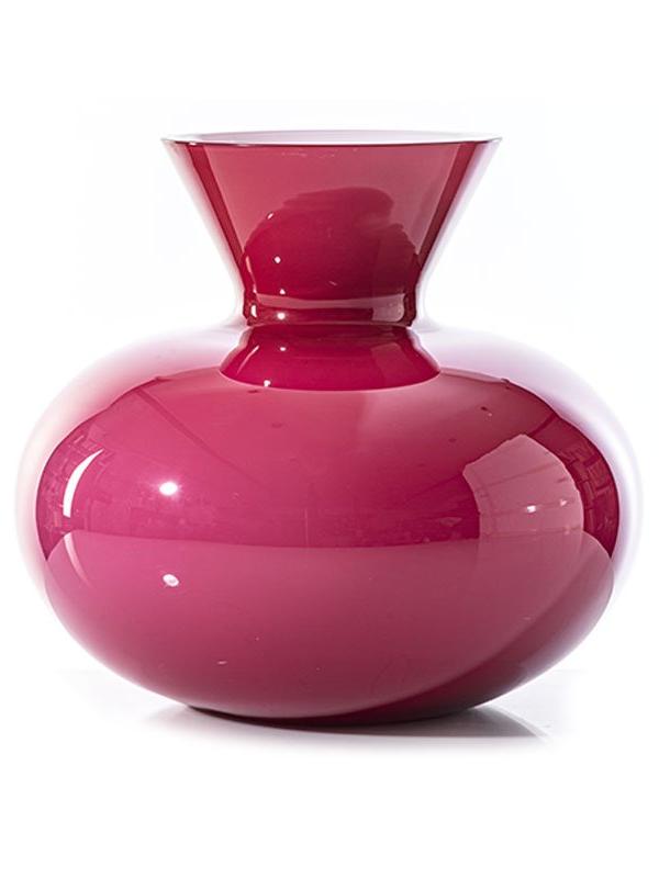 https://objectstorage.ap-seoul-1.oraclecloud.com/n/cnk6gaix2gpw/b/loqoqo-conv/o/venini/idria-706-41-vase-magenta-lattimo/idria-magenta-venini.jpg