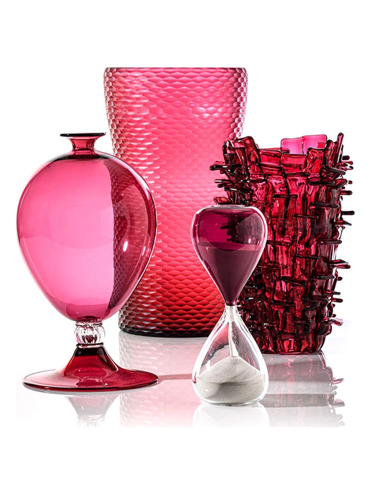 https://objectstorage.ap-seoul-1.oraclecloud.com/n/cnk6gaix2gpw/b/loqoqo-conv/o/venini/veronese-600-01-magenta-vase/magenta-capsule-venini.jpg