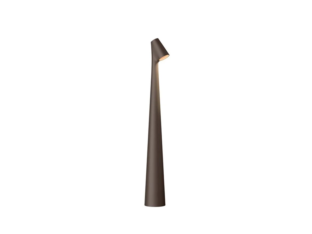 https://objectstorage.ap-seoul-1.oraclecloud.com/n/cnk6gaix2gpw/b/loqoqo-conv/o/vibia/africa-portable-table-lamp-5585/africa-5585-vibia-brown_2.jpg