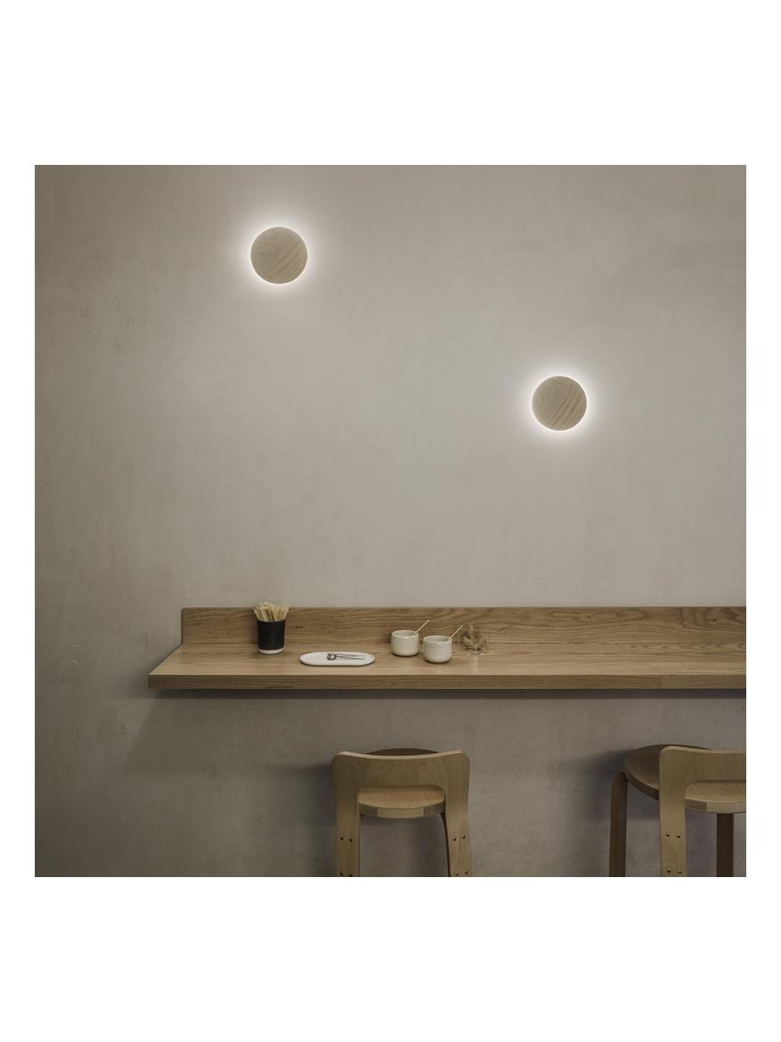 https://objectstorage.ap-seoul-1.oraclecloud.com/n/cnk6gaix2gpw/b/loqoqo-conv/o/vibia/dots-4675-wall-lamp/152471.jpg