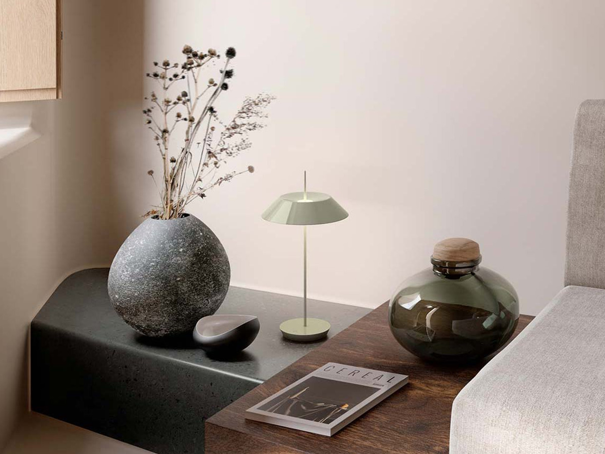 https://objectstorage.ap-seoul-1.oraclecloud.com/n/cnk6gaix2gpw/b/loqoqo-conv/o/vibia/mayfair-mini-portable-table-lamp/mayfair-portable-vibia-10.jpg